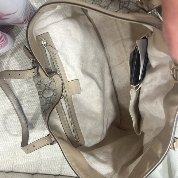 Tote in good condition - Picture 4 of 4